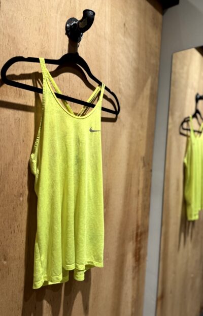 Musculosa Nike