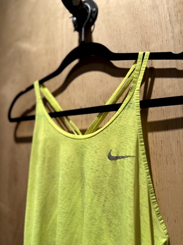 Musculosa Nike - Imagen 3