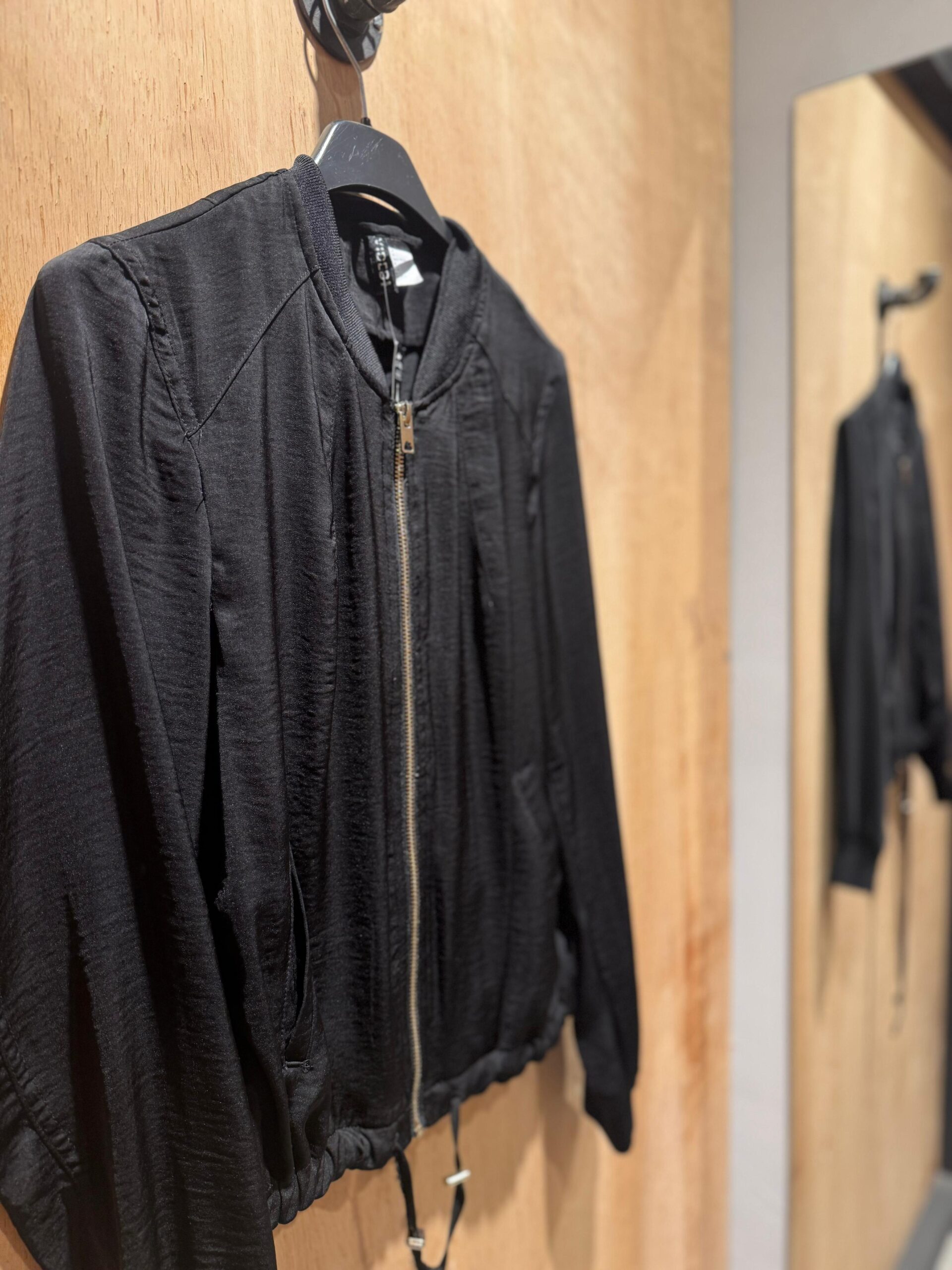 Campera Divided – ROPAVEJERO | FERIA AMERICANA