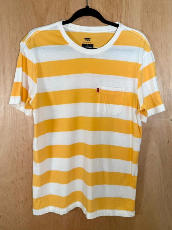 Remera Levis