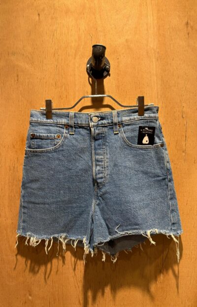 Short Levis