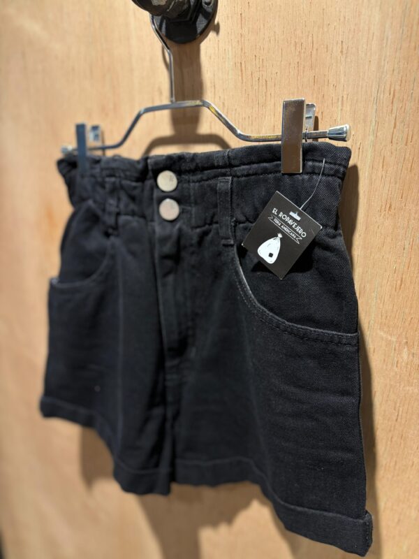 Short Rie - Imagen 2