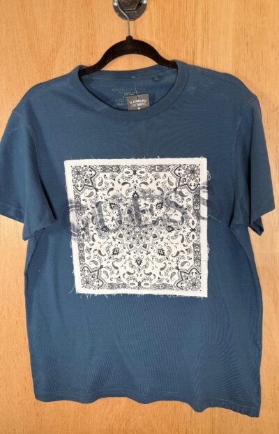 Remera Guess