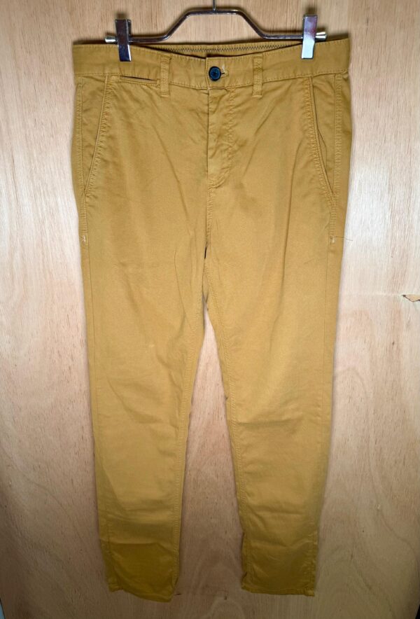Pantalón Zara